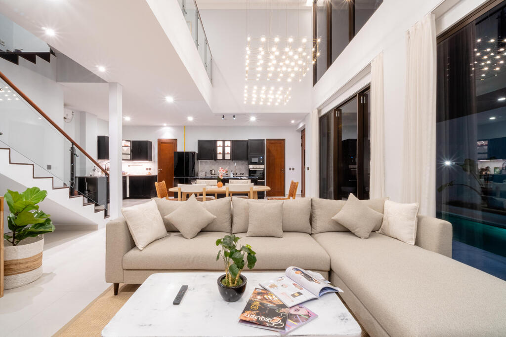 Premier Hospitality Asia receives the “Superhost” award from Airbnb for 8 consecutive years.